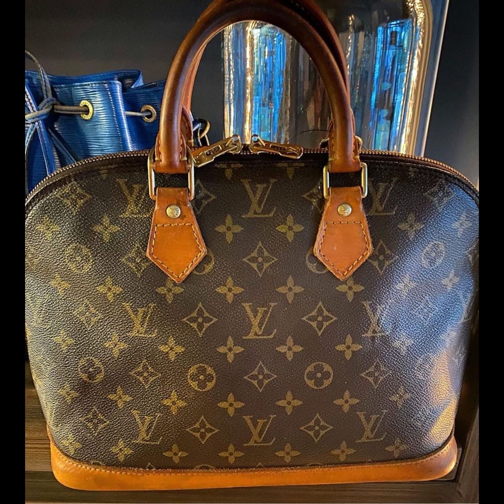 Authentic Vintage Louis Vuitton Alma Bag for Sale in Philadelphia, PA -  OfferUp