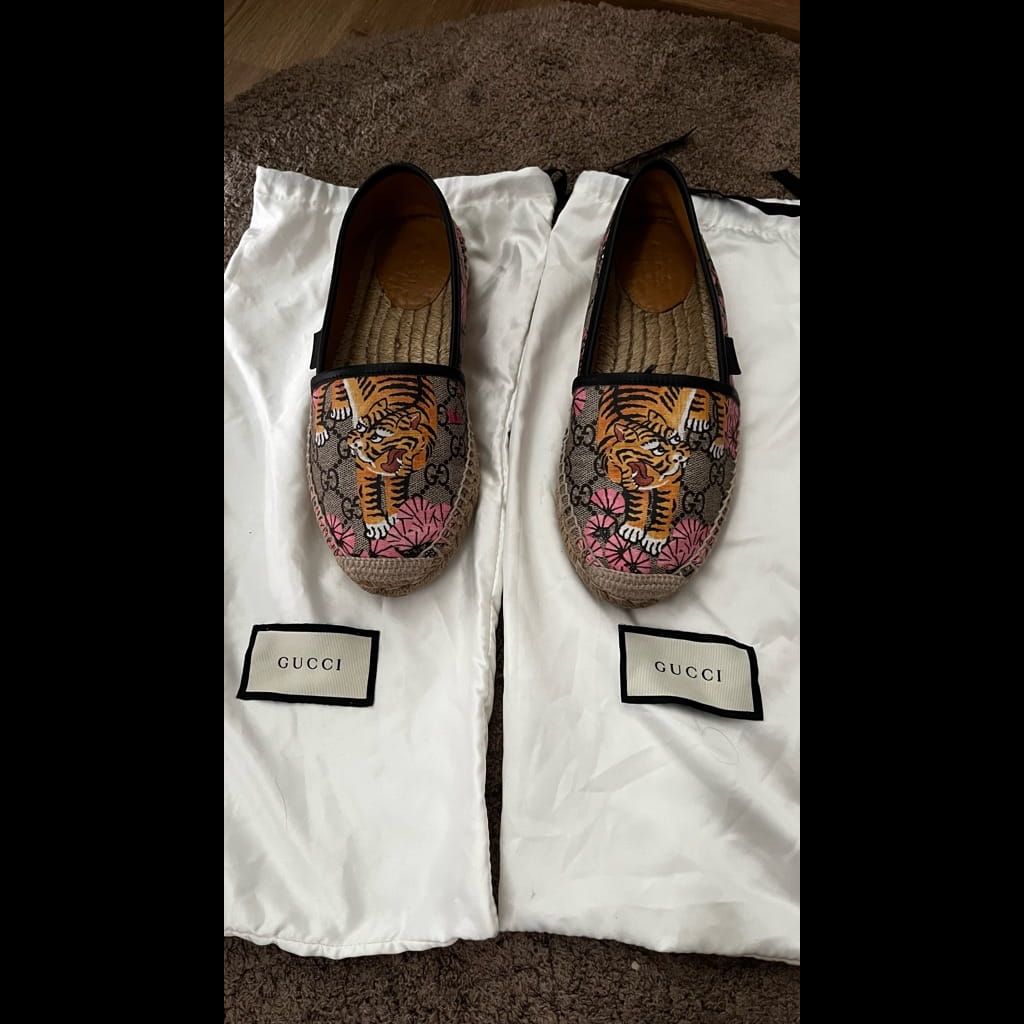 Gucci GG supreme lion espadreille