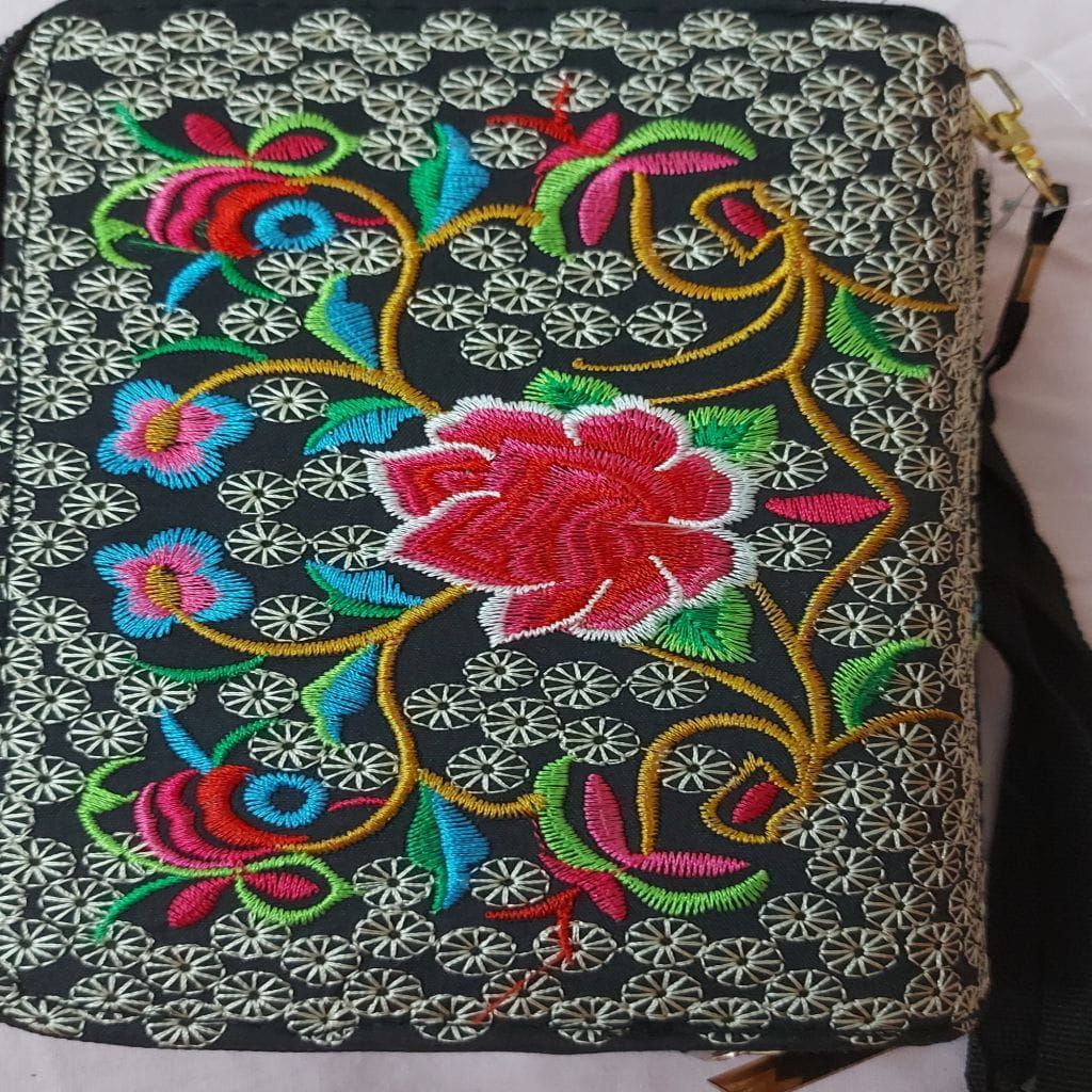 Embroidered wallet