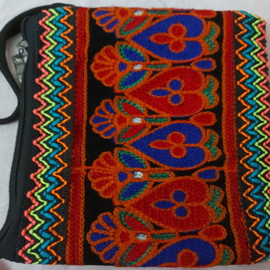 Embroidered wallet