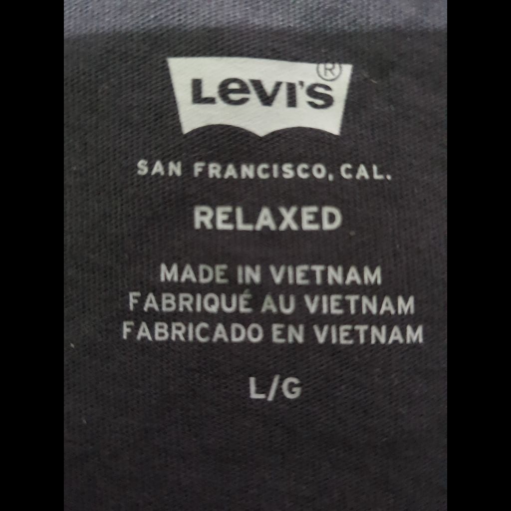 Levi’s T shirt L New with ticket from USA Original