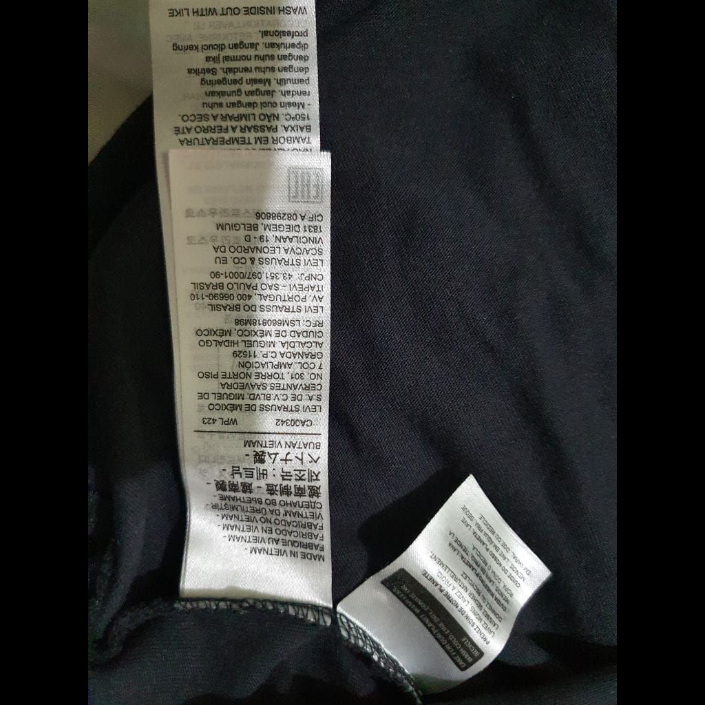 Levi’s T shirt L New with ticket from USA Original