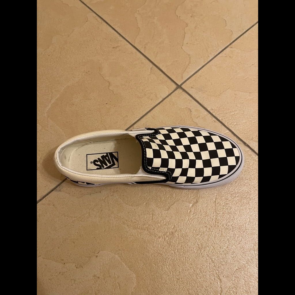 Vans women or men New never used