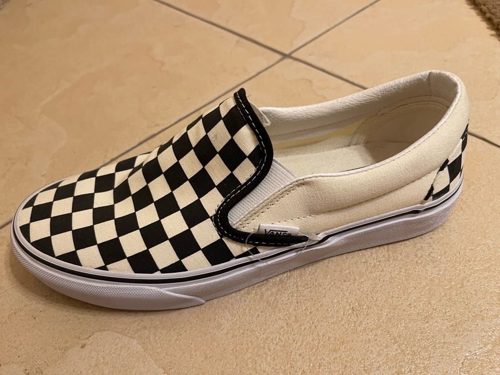 Vans women or men New never used