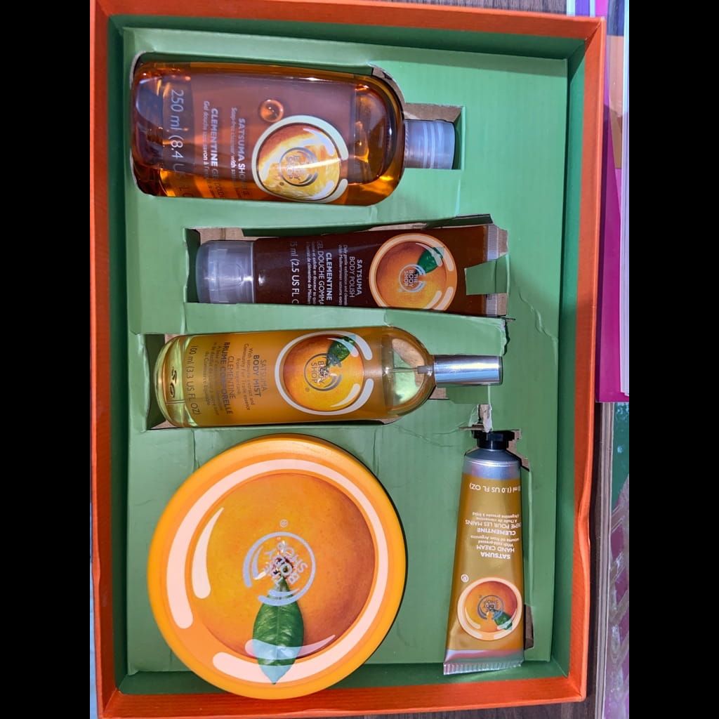 The Body Shop gift set | SELLING WITH A 50% DISCOUNT