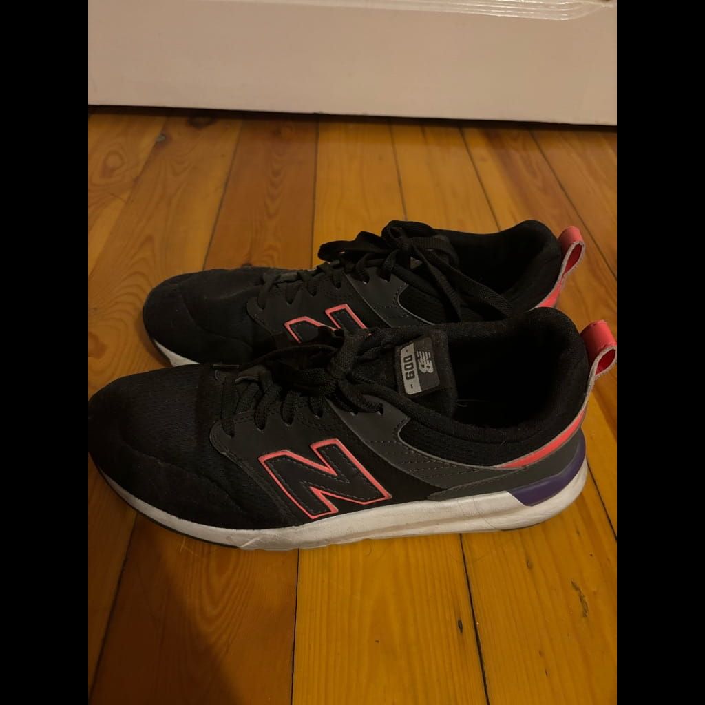 New Balance Sneakers