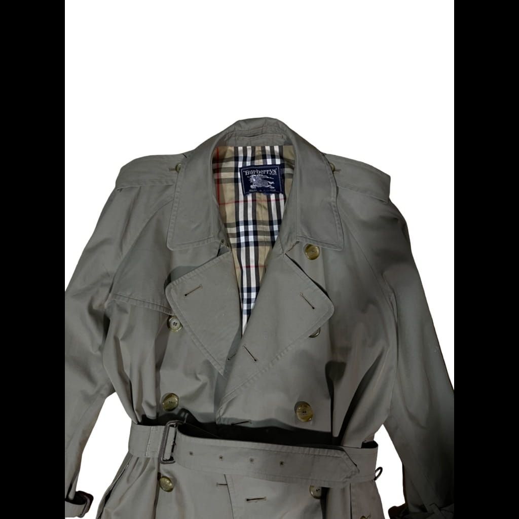 Burberry’s 80’s original trench coat