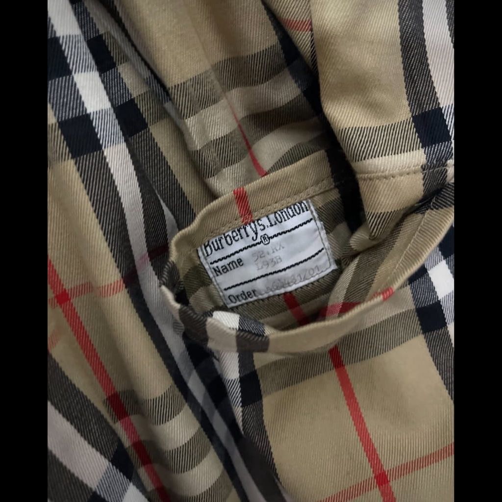 Burberry’s 80’s original trench coat