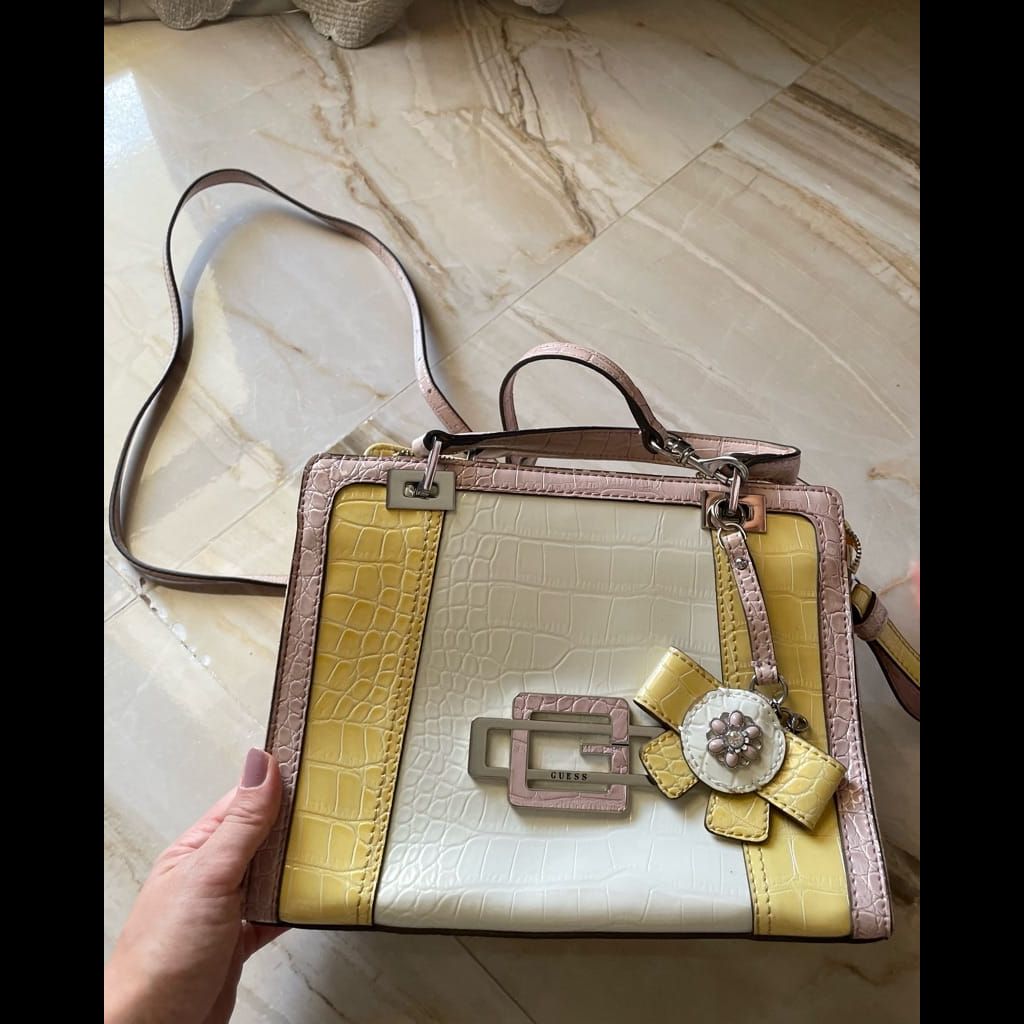 GUESS Bag