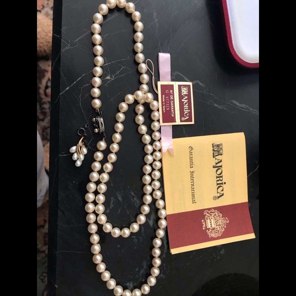 Majorica pearl necklace 66cm long