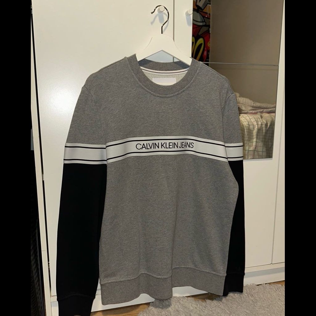 Ck crewneck