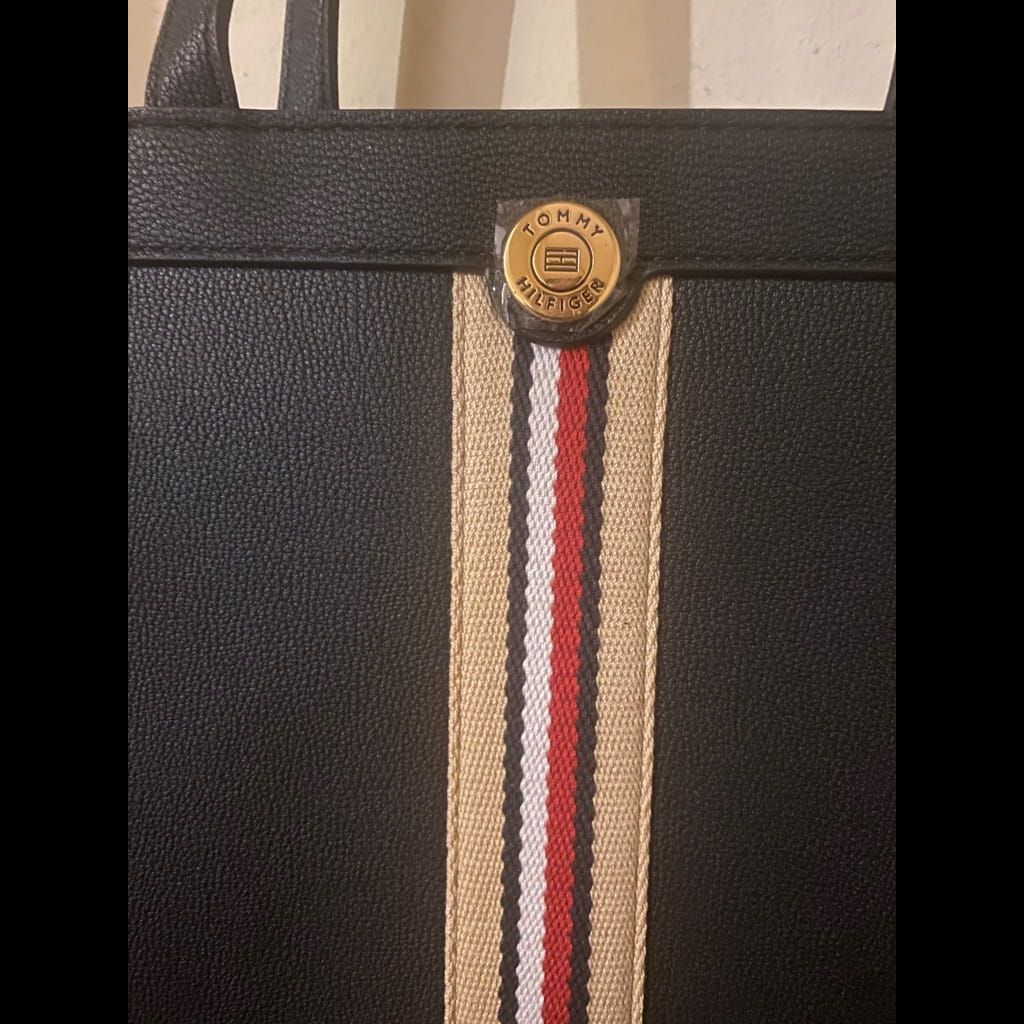 Tommy hilfiger tote