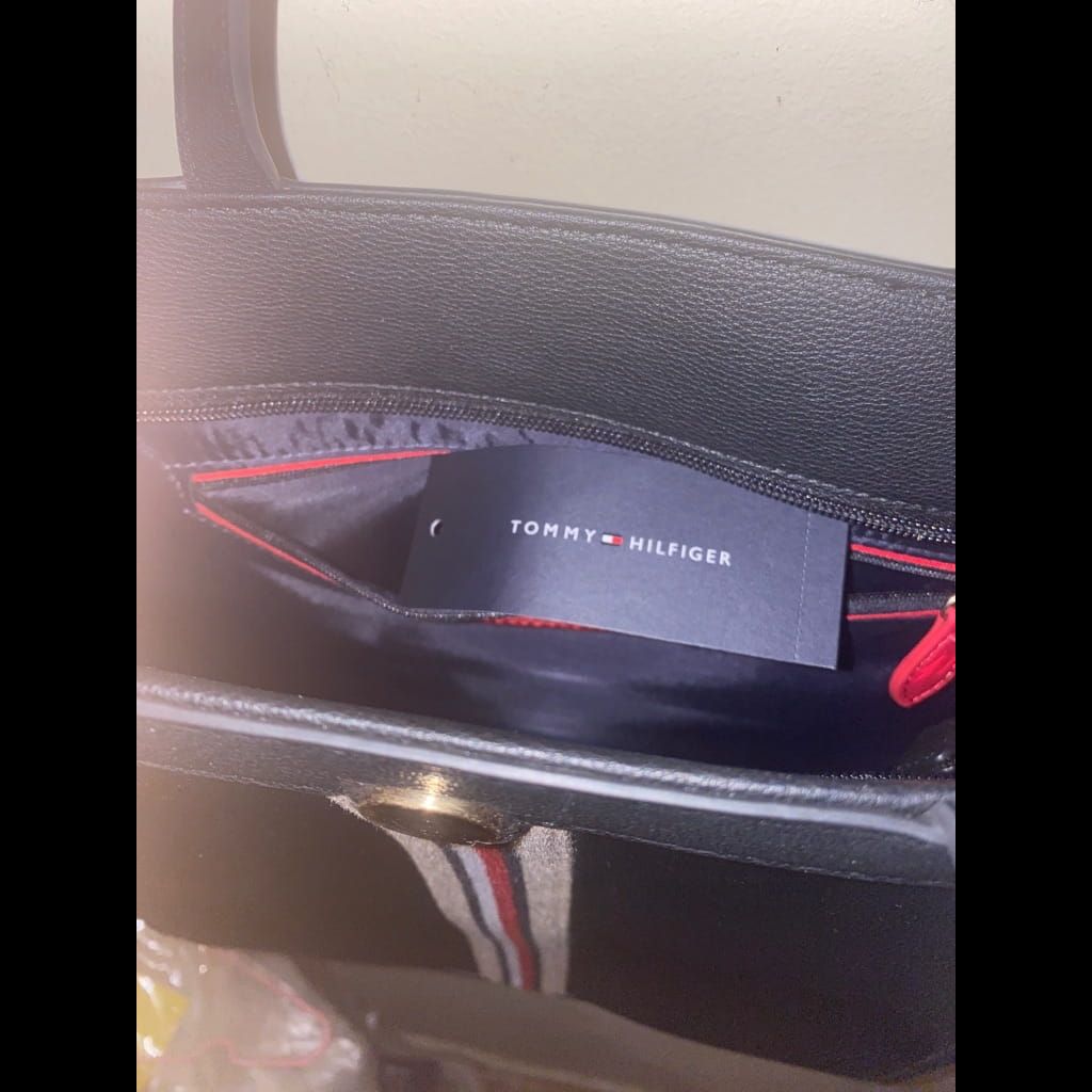 Tommy hilfiger tote