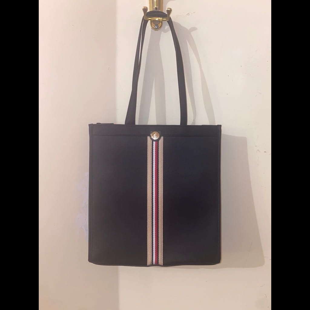 Tommy hilfiger tote