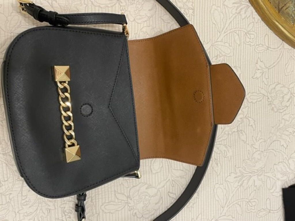 Cross &shoulder bag