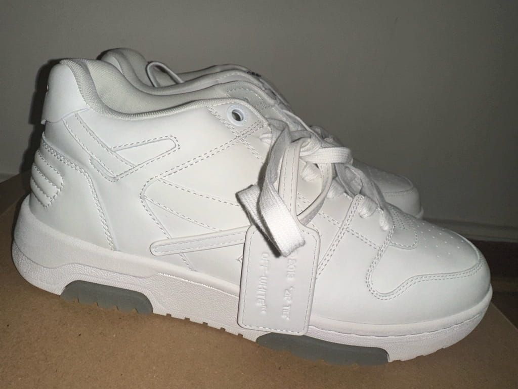 New OFF-White OOO sneakers